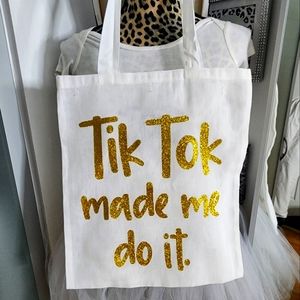 - Tote bag